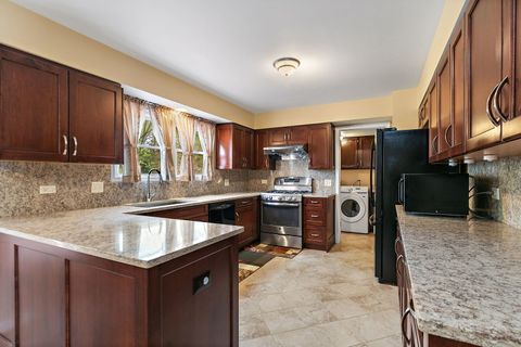 Tiny photo for 2404 Baldwin Court, Schaumburg, IL 60193 (MLS # 12481100)
