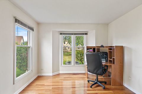 Tiny photo for 2404 Baldwin Court, Schaumburg, IL 60193 (MLS # 12481100)
