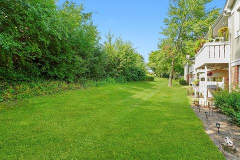 Tiny photo for 125 CLEVELAND Court #M2, Schaumburg, IL 60193 (MLS # 12451844)