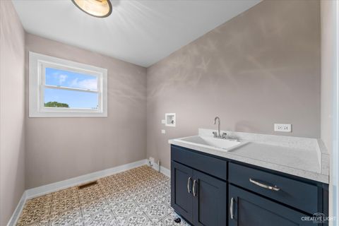 Tiny photo for 483 Deerfield Drive, Oswego, IL 60543 (MLS # 12527942)