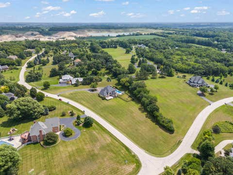 Tiny photo for 7814 Burr Oak Drive, McHenry, IL 60050 (MLS # 12731475)
