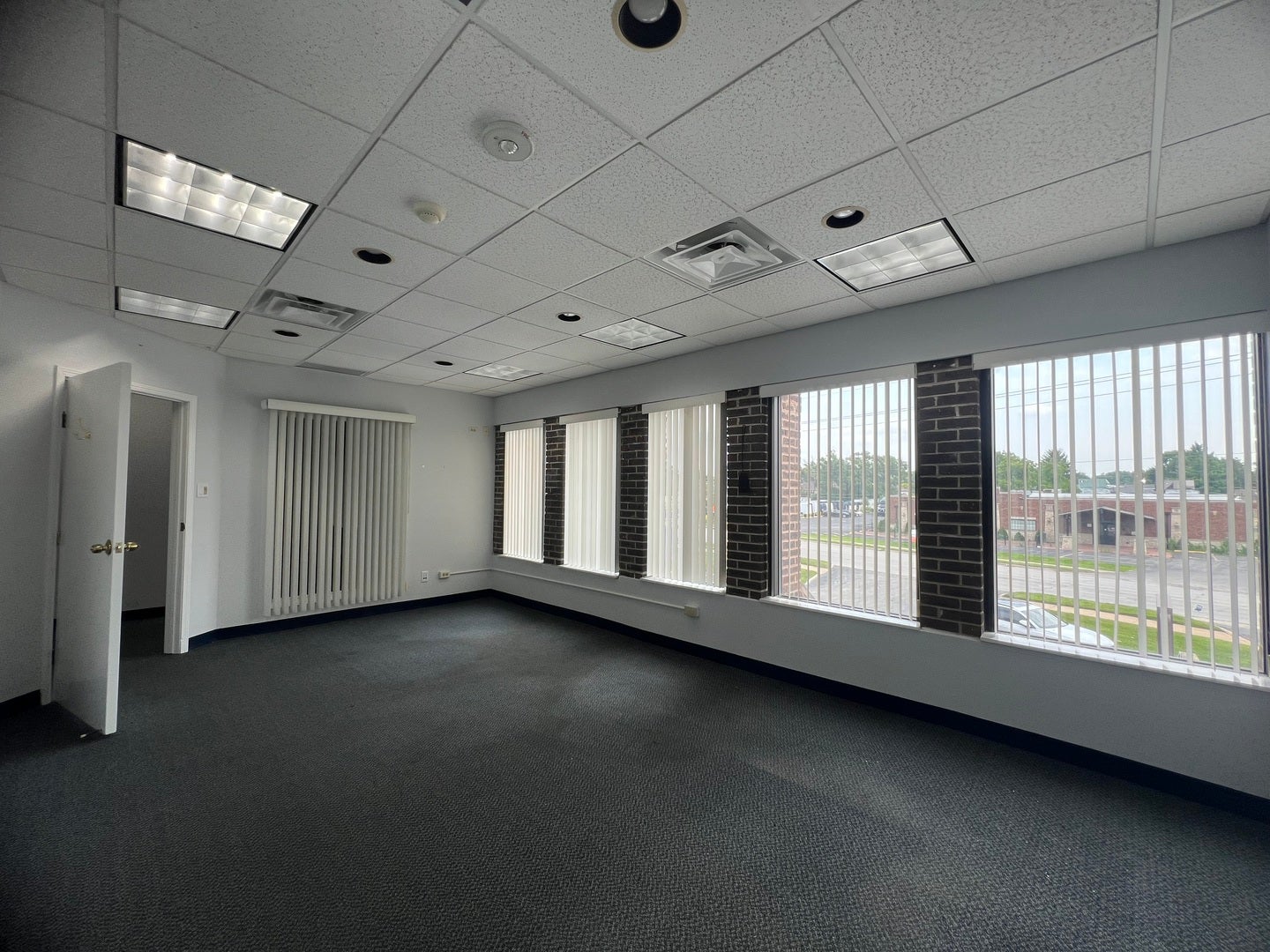 11018 Southwest Highway Second-Floor