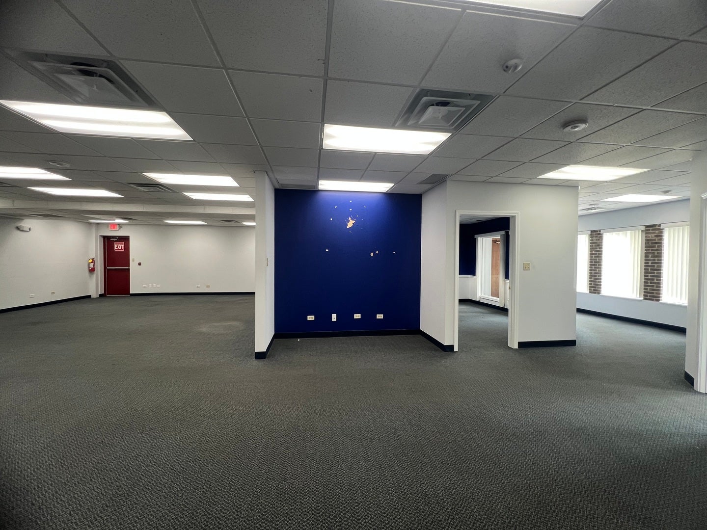 11018 Southwest Highway Second-Floor