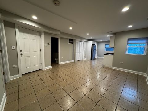 Tiny photo for 1939 W Granville Avenue #1A, Chicago, IL 60660 (MLS # 12449772)