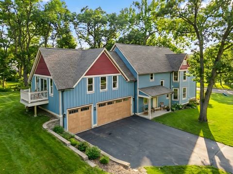 Tiny photo for 885 Geneva Road, St. Charles, IL 60174 (MLS # 12618016)
