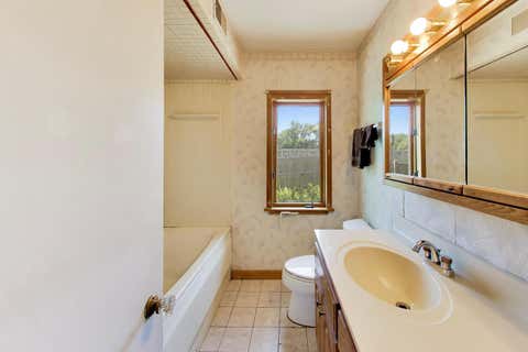Tiny photo for 245 Ann Street, Clarendon Hills, IL 60514 (MLS # 12678819)