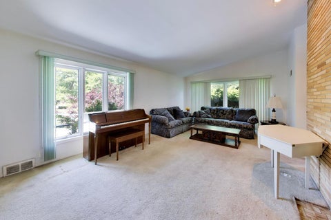Tiny photo for 245 Ann Street, Clarendon Hills, IL 60514 (MLS # 12678819)