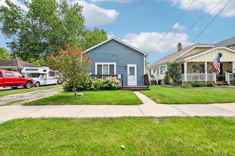 Tiny photo for 821 W Jackson Street, Morris, IL 60450 (MLS # 12719731)