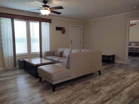 Tiny photo for 1475 Hound Dog Ridge Road, Vienna, IL 62995 (MLS # 100539098)