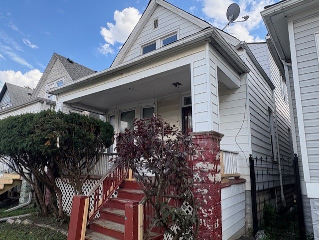 1241 W 72nd Place