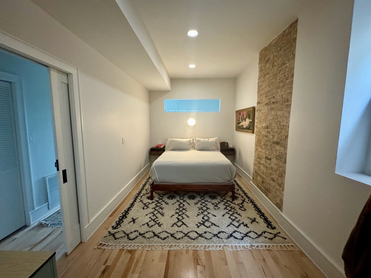 2746 W Chicago Avenue