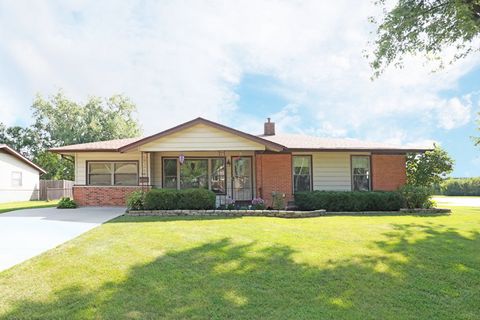 A home in Elk Grove Village