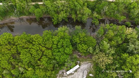 Tiny photo for 91 S Milwaukee Avenue, Vernon Hills, IL 60061 (MLS # 12489628)