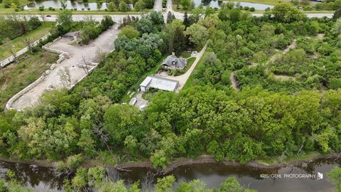 Tiny photo for 91 S Milwaukee Avenue, Vernon Hills, IL 60061 (MLS # 12489628)