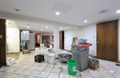 Tiny photo for 91 S Milwaukee Avenue, Vernon Hills, IL 60061 (MLS # 12489628)
