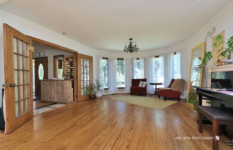 Tiny photo for 91 S Milwaukee Avenue, Vernon Hills, IL 60061 (MLS # 12489628)