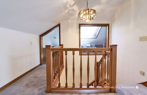 Tiny photo for 91 S Milwaukee Avenue, Vernon Hills, IL 60061 (MLS # 12489628)