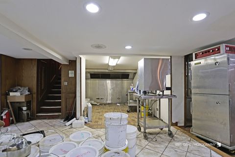 Tiny photo for 91 S Milwaukee Avenue, Vernon Hills, IL 60061 (MLS # 12489628)