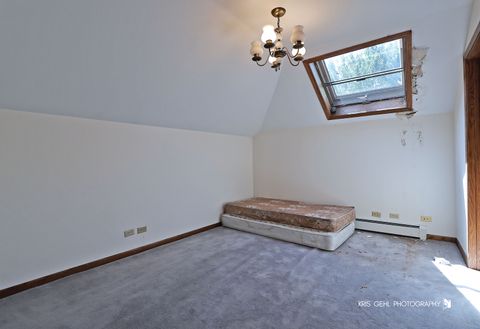 Tiny photo for 91 S Milwaukee Avenue, Vernon Hills, IL 60061 (MLS # 12489628)