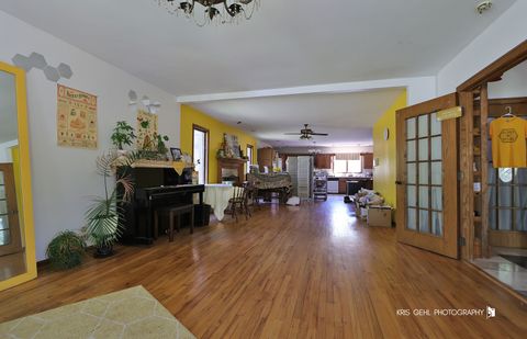 Tiny photo for 91 S Milwaukee Avenue, Vernon Hills, IL 60061 (MLS # 12489628)