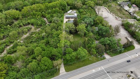 Tiny photo for 91 S Milwaukee Avenue, Vernon Hills, IL 60061 (MLS # 12489628)