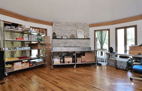 Tiny photo for 91 S Milwaukee Avenue, Vernon Hills, IL 60061 (MLS # 12489628)
