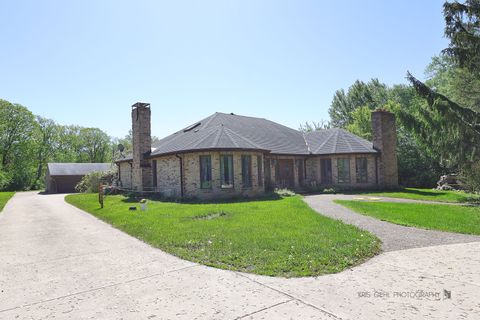 Tiny photo for 91 S Milwaukee Avenue, Vernon Hills, IL 60061 (MLS # 12489628)