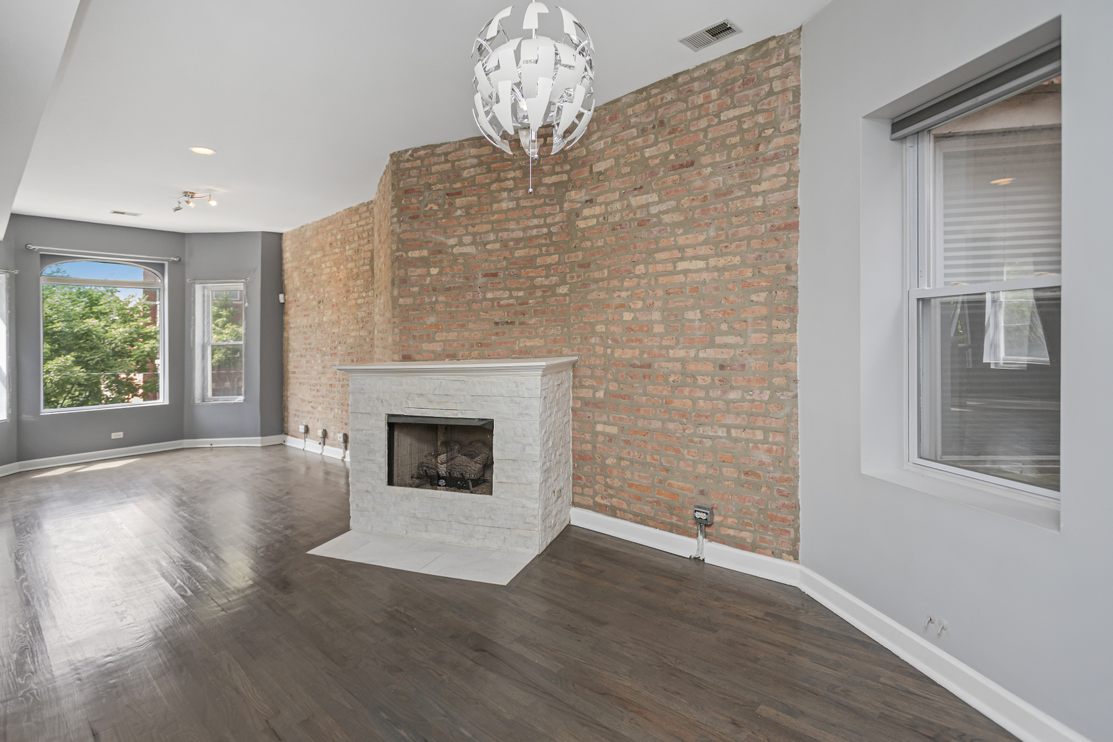 6557 S University Avenue 204