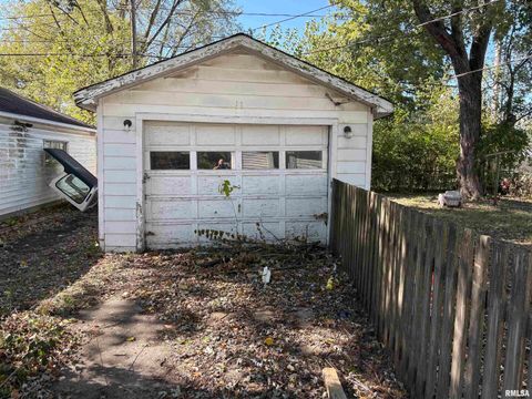 Tiny photo for 1210 S HICKORY Street, Centralia, IL 62801 (MLS # EB460198)