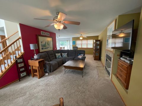 Tiny photo for 1610 Cottonwood Trail, Yorkville, IL 60560 (MLS # 12598279)