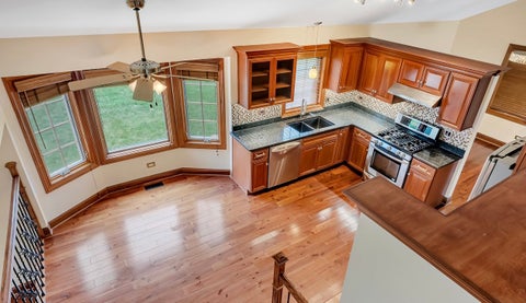 Tiny photo for 9041 Sunrise Lane, Orland Park, IL 60462 (MLS # 12655111)