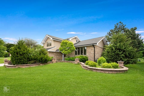 Tiny photo for 9041 Sunrise Lane, Orland Park, IL 60462 (MLS # 12655111)