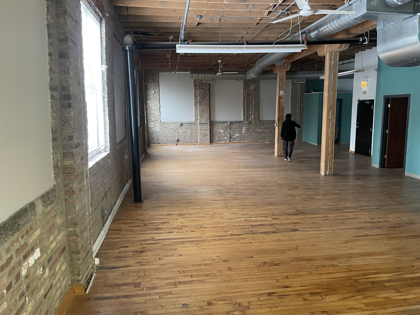 348 N Ashland Avenue