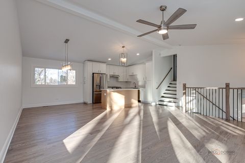 Tiny photo for 2233 Heathercliff Drive, Green Oaks, IL 60048 (MLS # 12543143)