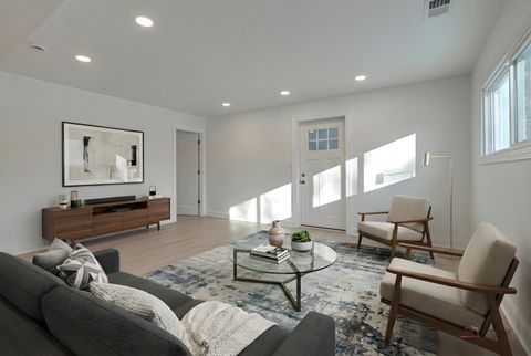 Tiny photo for 2233 Heathercliff Drive, Green Oaks, IL 60048 (MLS # 12543143)