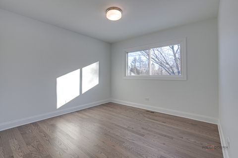 Tiny photo for 2233 Heathercliff Drive, Green Oaks, IL 60048 (MLS # 12543143)