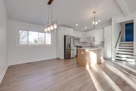 Tiny photo for 2233 Heathercliff Drive, Green Oaks, IL 60048 (MLS # 12543143)