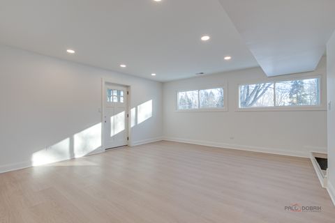 Tiny photo for 2233 Heathercliff Drive, Green Oaks, IL 60048 (MLS # 12543143)