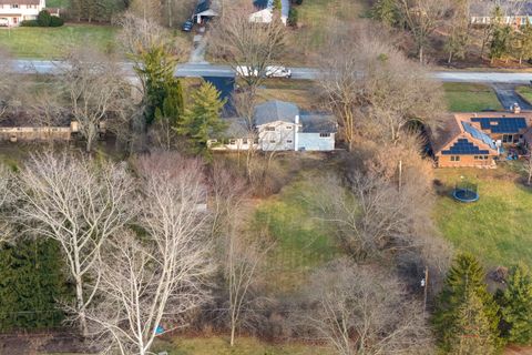 Tiny photo for 2233 Heathercliff Drive, Green Oaks, IL 60048 (MLS # 12543143)