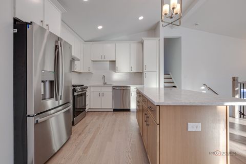 Tiny photo for 2233 Heathercliff Drive, Green Oaks, IL 60048 (MLS # 12543143)