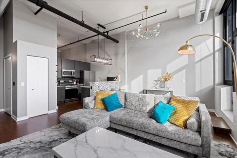 Tiny photo for 1224 W Van Buren Street #304, Chicago, IL 60607 (MLS # 12559919)