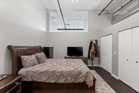 Tiny photo for 1224 W Van Buren Street #304, Chicago, IL 60607 (MLS # 12559919)