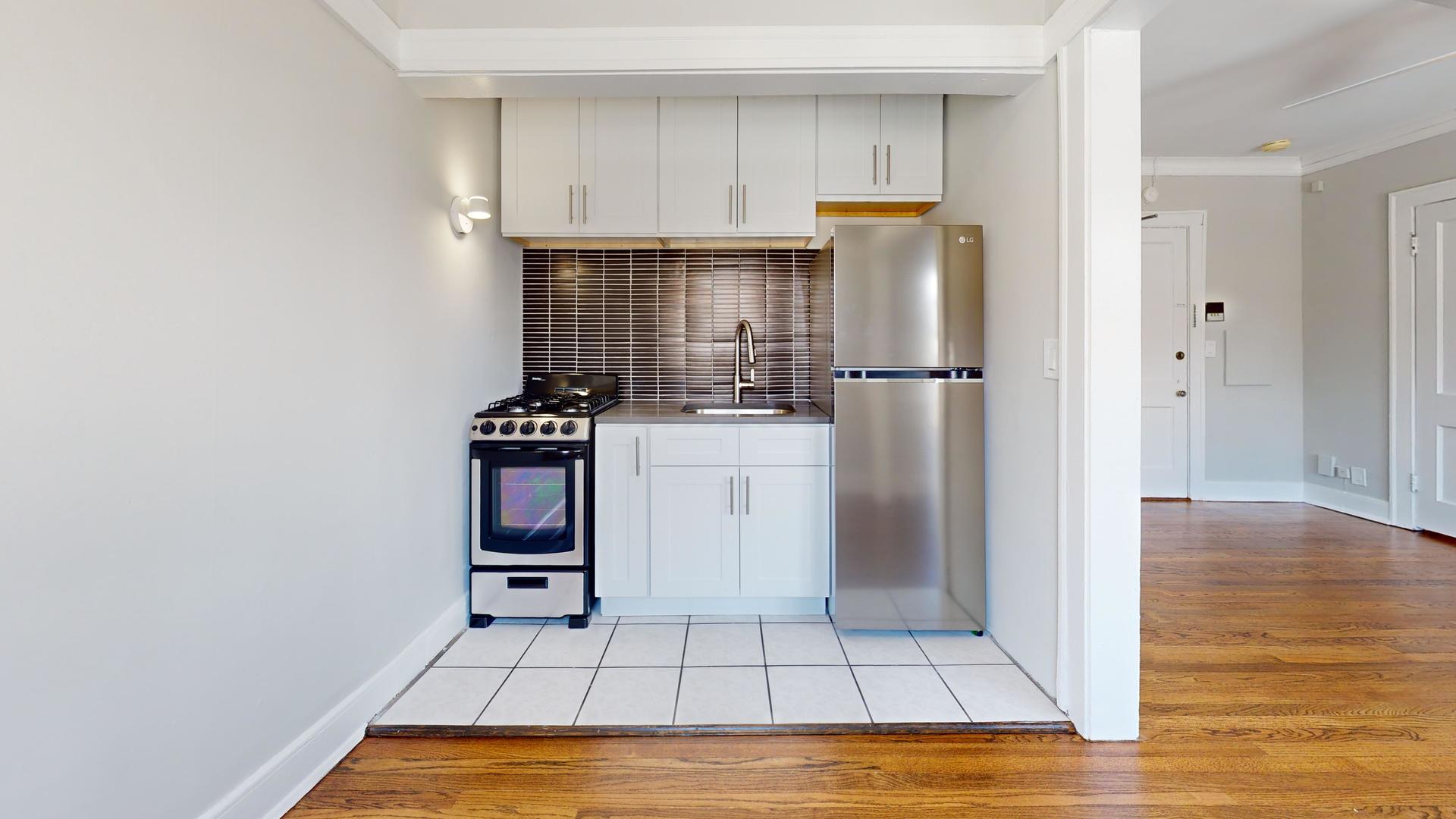 7 W Campbell Street 13