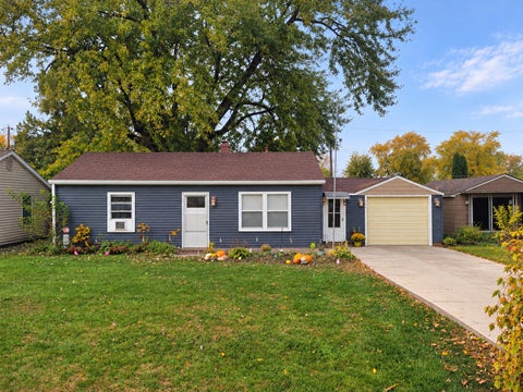 Photo of 120 W 4th Street, Coal Valley, IL 61240 (MLS # 12795593)