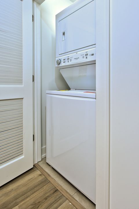 Tiny photo for 9396 Landings Lane #202, Des Plaines, IL 60016 (MLS # 12530792)