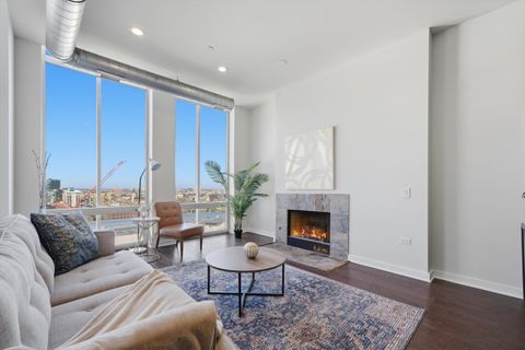 Tiny photo for 720 N Larrabee Street #1711, Chicago, IL 60654 (MLS # 12592706)