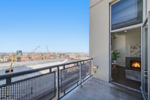 Tiny photo for 720 N Larrabee Street #1711, Chicago, IL 60654 (MLS # 12592706)