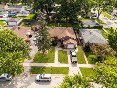 Tiny photo for 8841 Tulley Avenue, Oak Lawn, IL 60453 (MLS # 12762042)