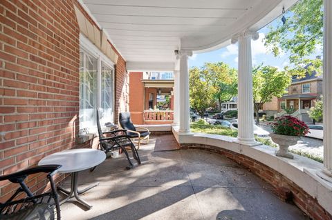 Tiny photo for 832 W Junior Terrace, Chicago, IL 60613 (MLS # 12607622)