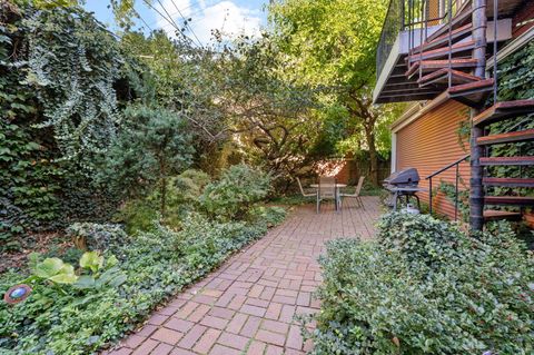 Tiny photo for 832 W Junior Terrace, Chicago, IL 60613 (MLS # 12607622)